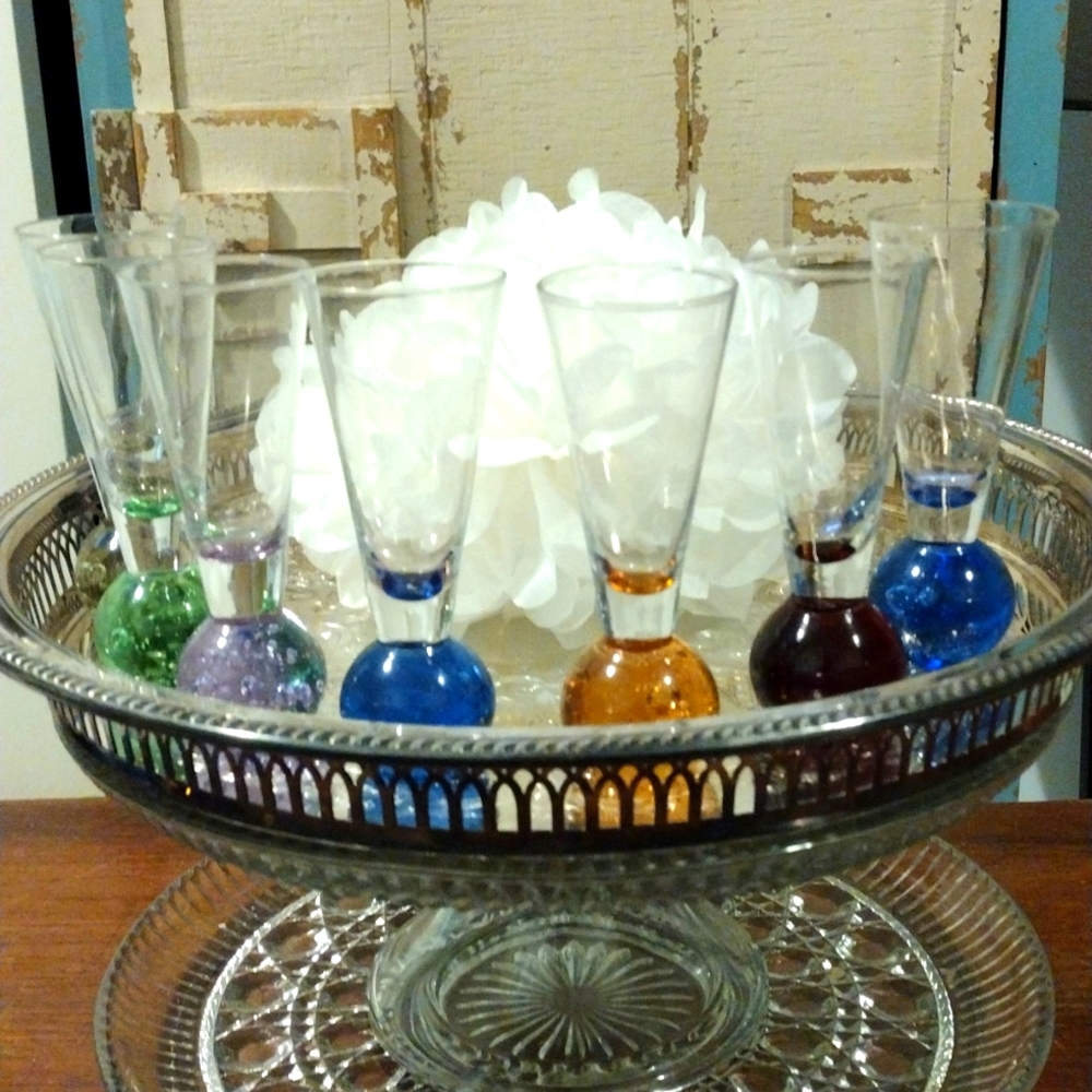 Set of 7 Vintage Mid Century Modern blown glass shot/liqueur glasses